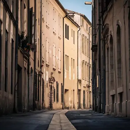 Petite Maison De Avec Jardin Quartier Calme * Nimes
