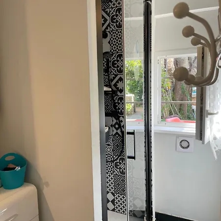Semesterbostad Petite Maison De Avec Jardin Quartier Calme *