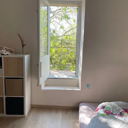 Semesterbostad Petite Maison De Avec Jardin Quartier Calme Nîmes