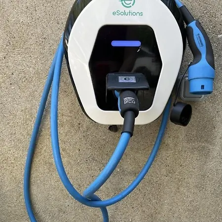 Petite Maison De Avec Jardin Quartier Calme Hébergement de vacances Nîmes